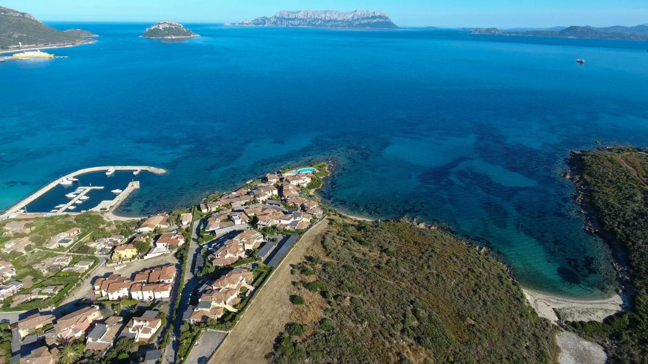 Apartment In S'Abba E Sa Pedra With Pool Golfo Aranci Kültér fotó