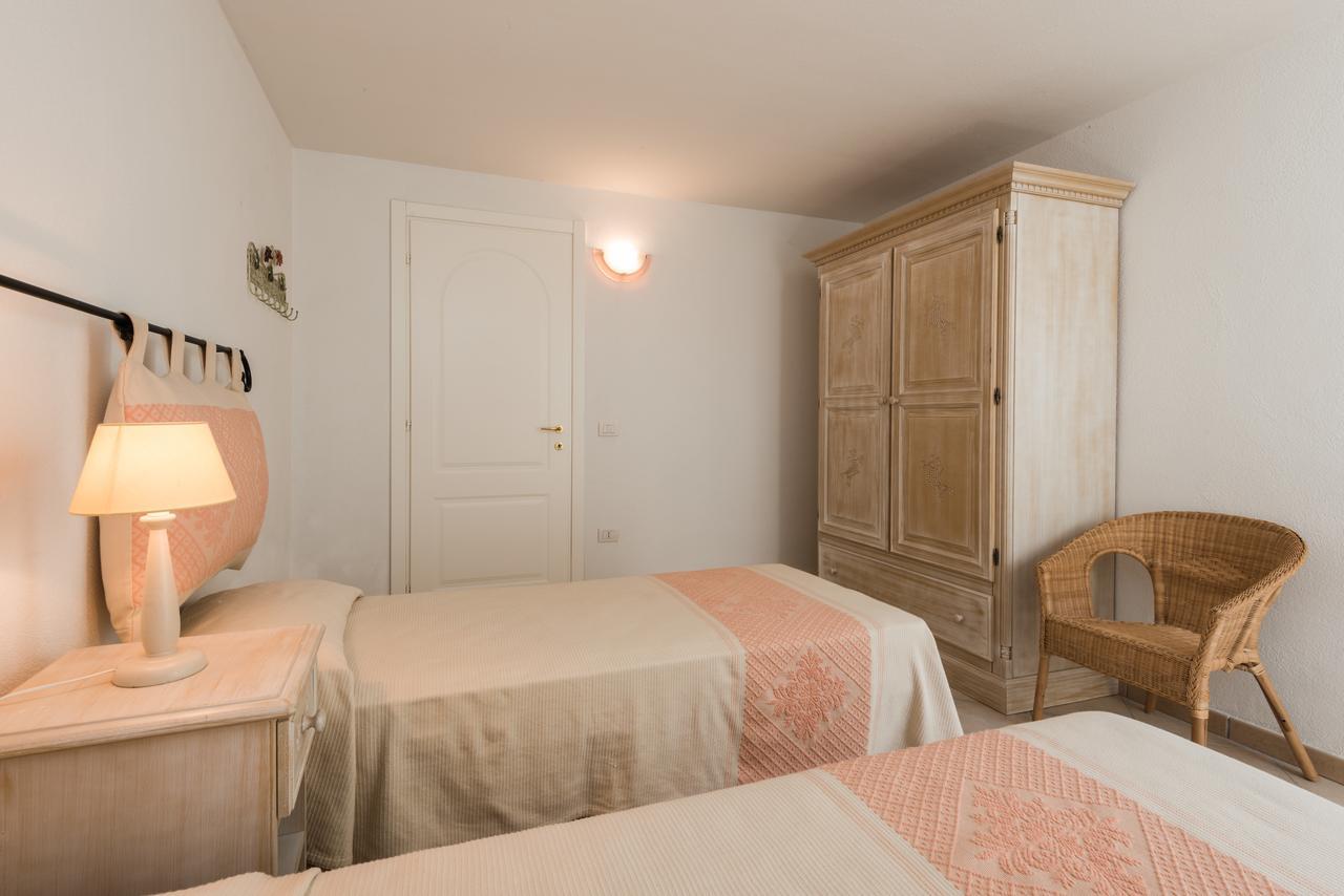 Apartment In S'Abba E Sa Pedra With Pool Golfo Aranci Kültér fotó
