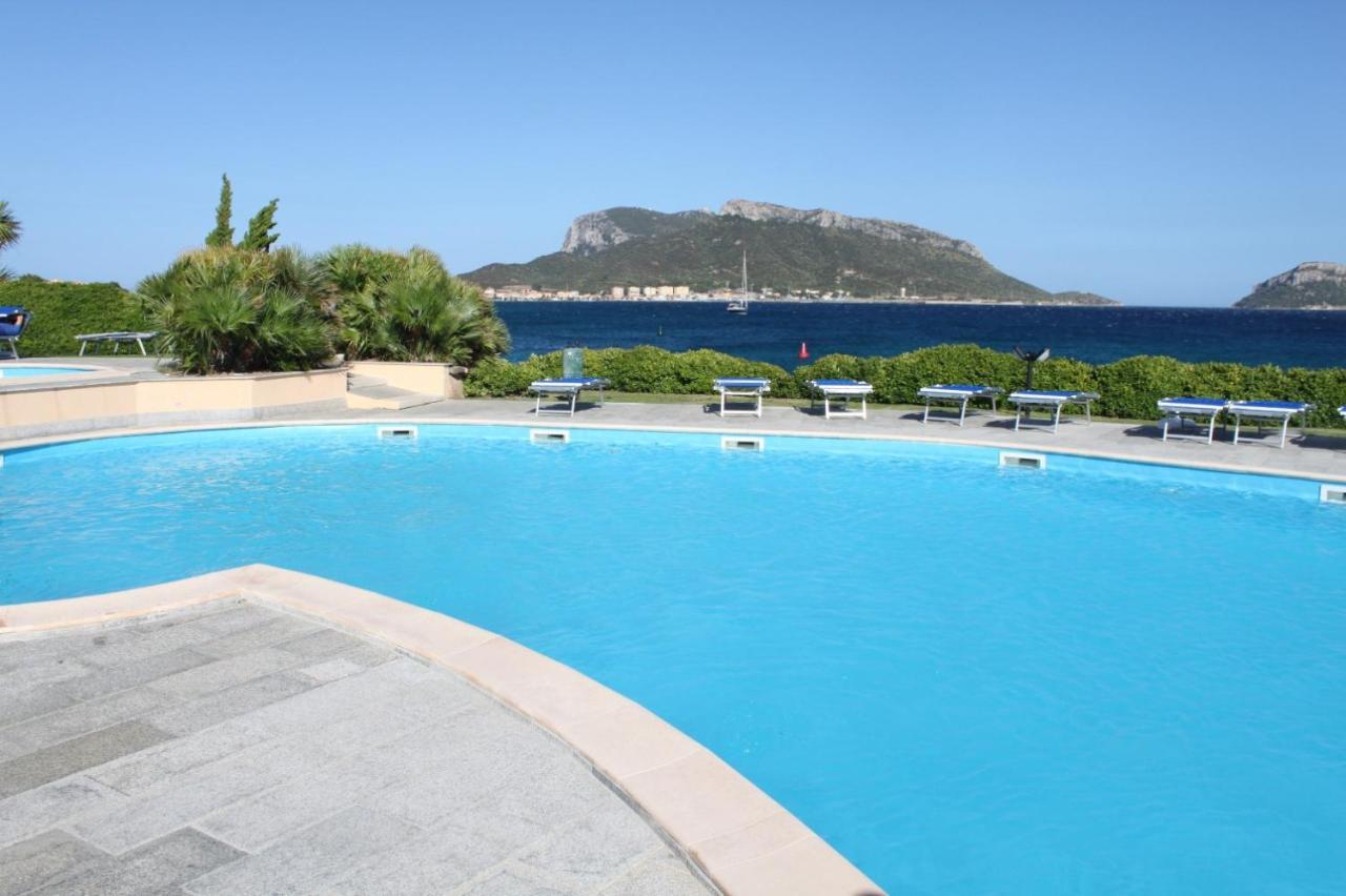 Apartment In S'Abba E Sa Pedra With Pool Golfo Aranci Kültér fotó